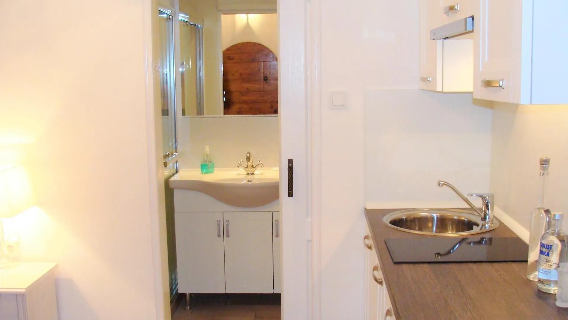 Apartment Studio Stonehouse Icici